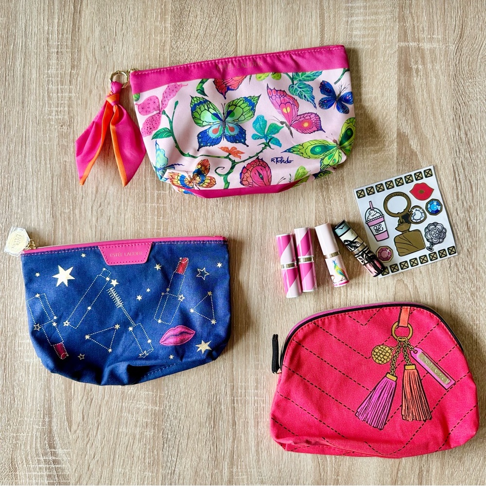 Estée Lauder Lipstick & Cosmetic Bag Bundle